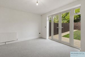 Living room- click for photo gallery